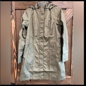 NWT women’s Eddie Bauer Trench We Gotg Coat size XS